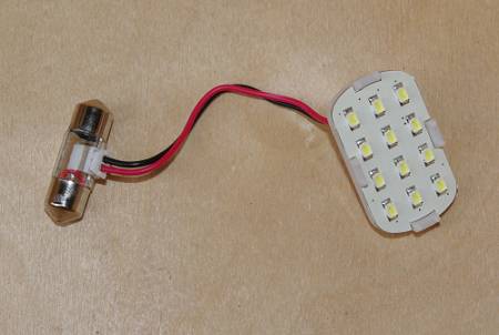 Die LED Leuchte mit dem 28 mm Adapter. 