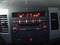 Austausch von Original-Radio zu Rockford Fosgate mit 6-fach CD-Wechsler. 