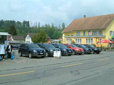 Auf einem Parkplatz in Hausen. 